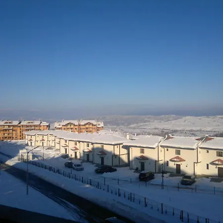 Harriet Hill Designer * Bansko