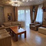 Harriet Hill Designer Apartamento Bansko