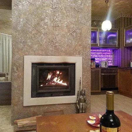 Harriet Hill Designer بانسكو